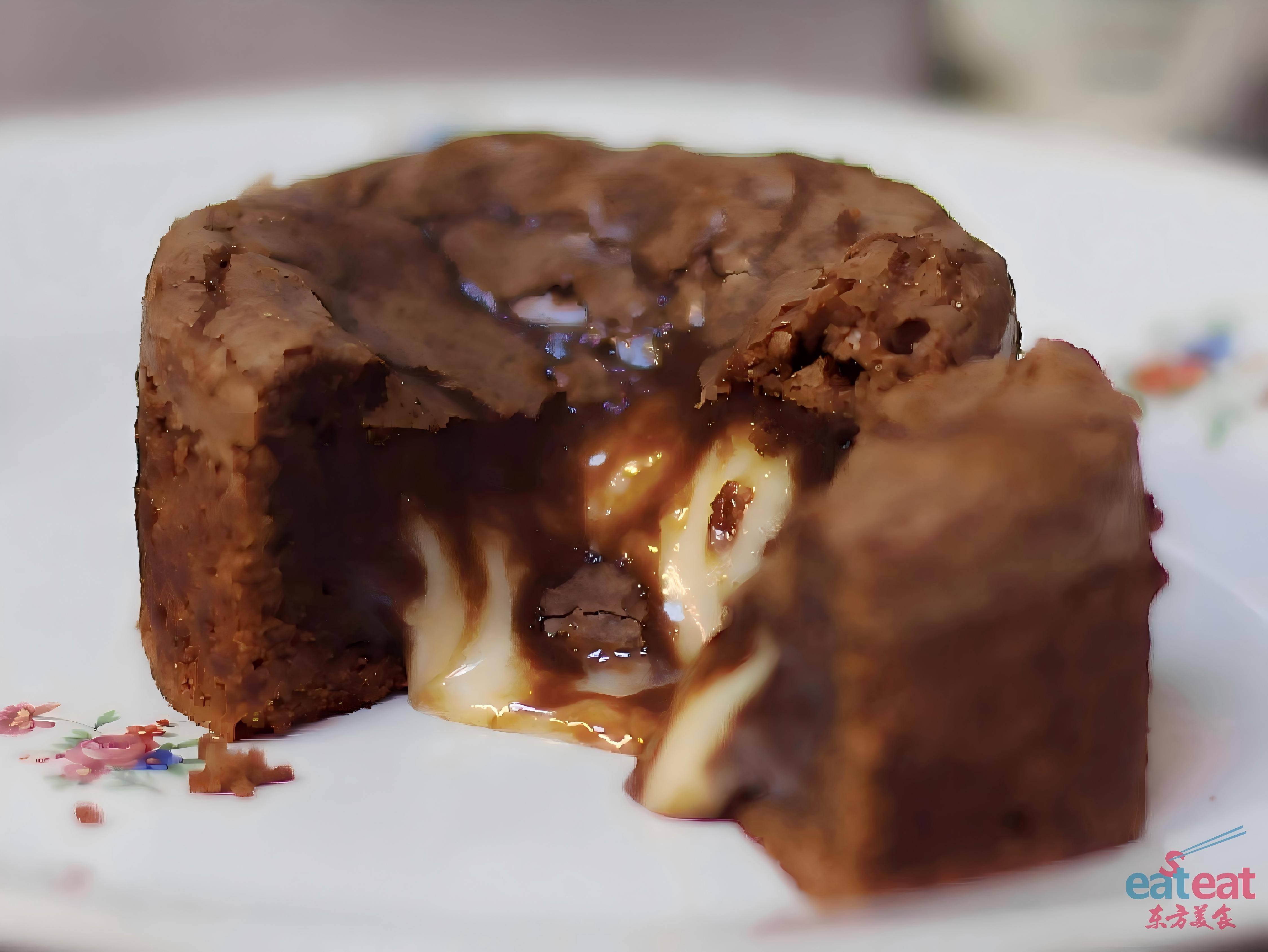 茶饮卷无可卷？茉莉奶白开卖蛋糕，试水“第二增长曲线”